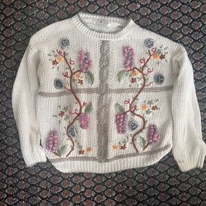 Vintage chunky cottagecore embroidered Floral Grapevine Sweater Large